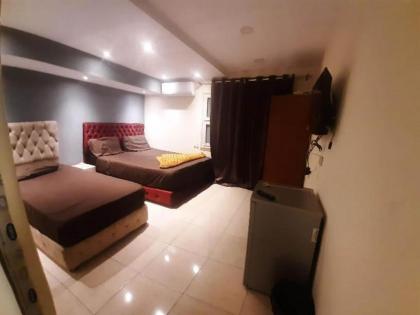 Blue Eyes Hotel - image 2