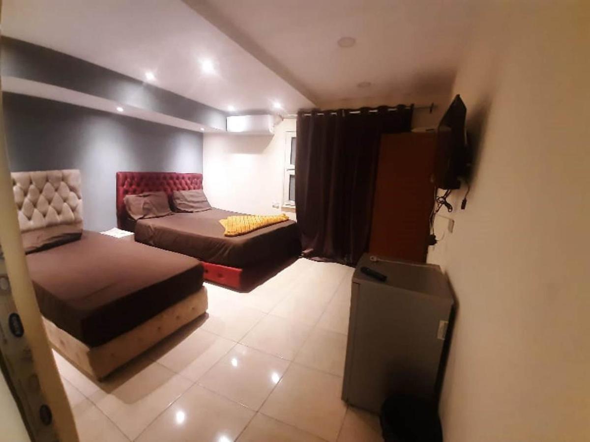 Blue Eyes Hotel - image 3