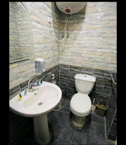 king ramses pyramids view apartment - image 16