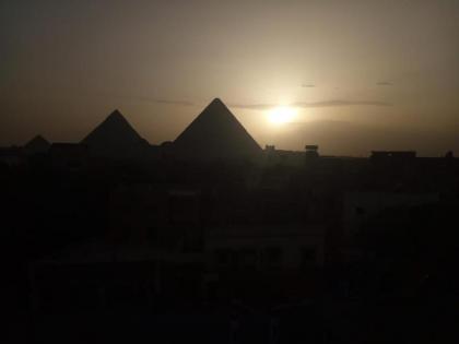 king ramses pyramids view apartment - image 2