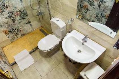Arabesque Deluxe Apartment   Cairo Down Town - image 14
