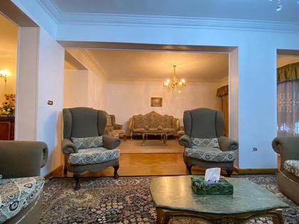 شقة بإطلالة جانبية على النيل - image 21