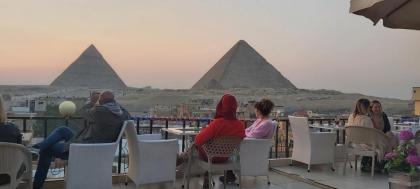 Golden Pyramids view guest house - image 27