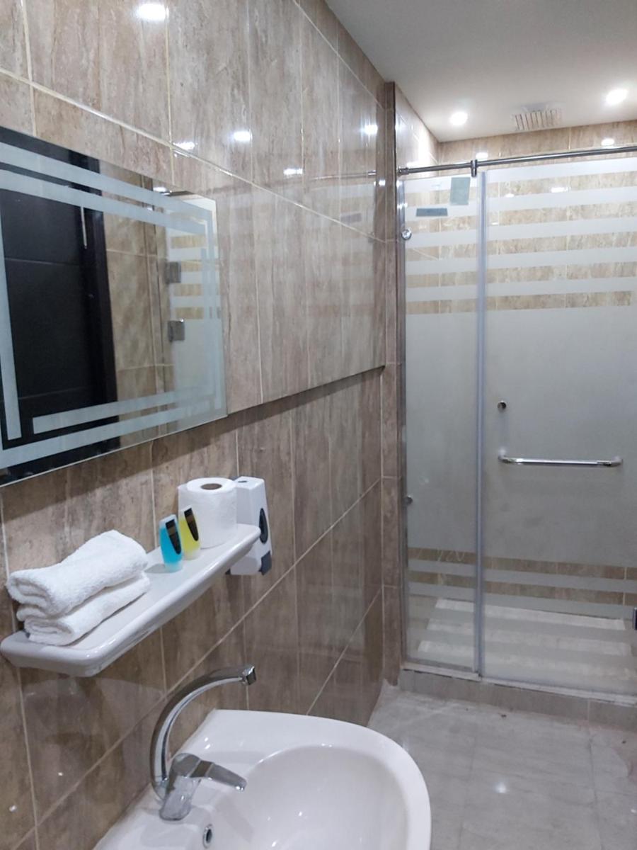 Golden Pyramids view guest house - image 4