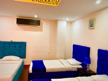 Golden Pyramids view guest house - image 5
