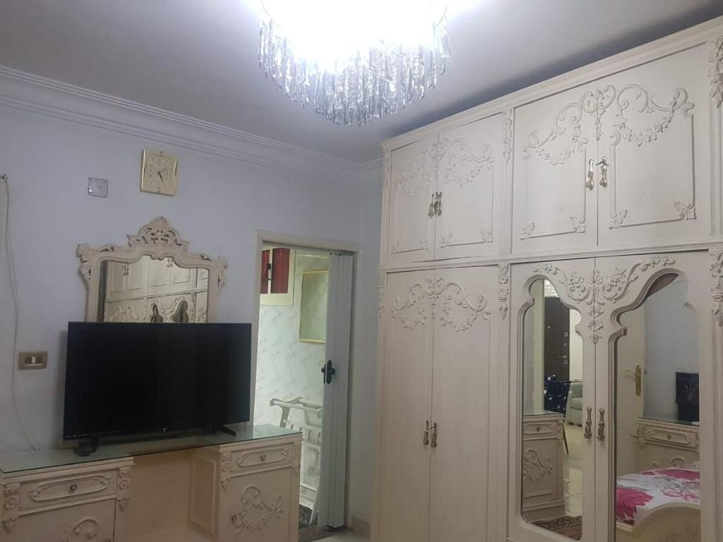 Elegant apartment in sheraton El Matar - image 3