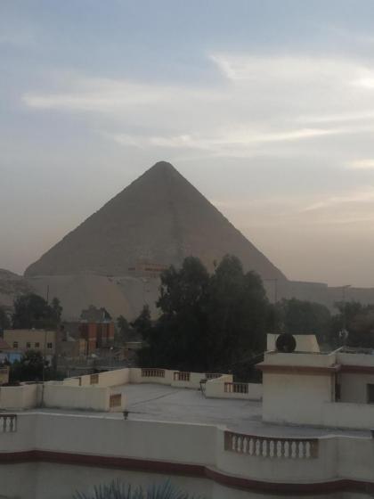 11 Pyramids Veiw - image 20