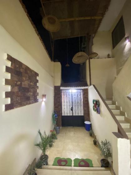 Pyramids Lounge Guest House - image 16