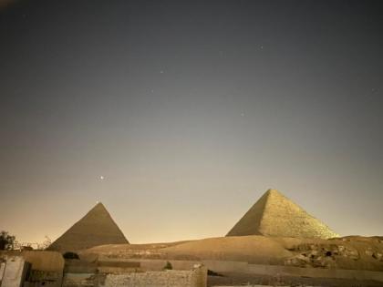 Pyramids Lounge Guest House - image 3
