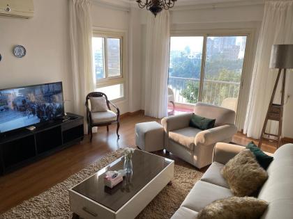 Nile View 2-Bed Apartment in Zamalek Cairo - image 24