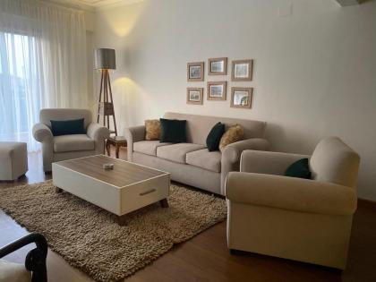 Nile View 2-Bed Apartment in Zamalek Cairo - image 6
