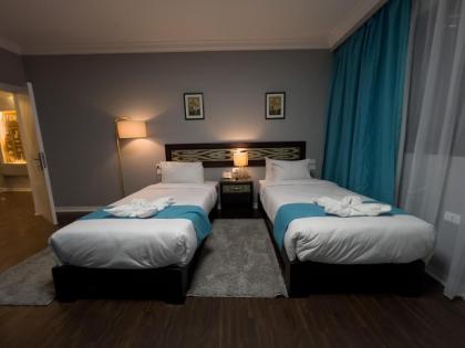 Pyramids Gate Hotel - image 14
