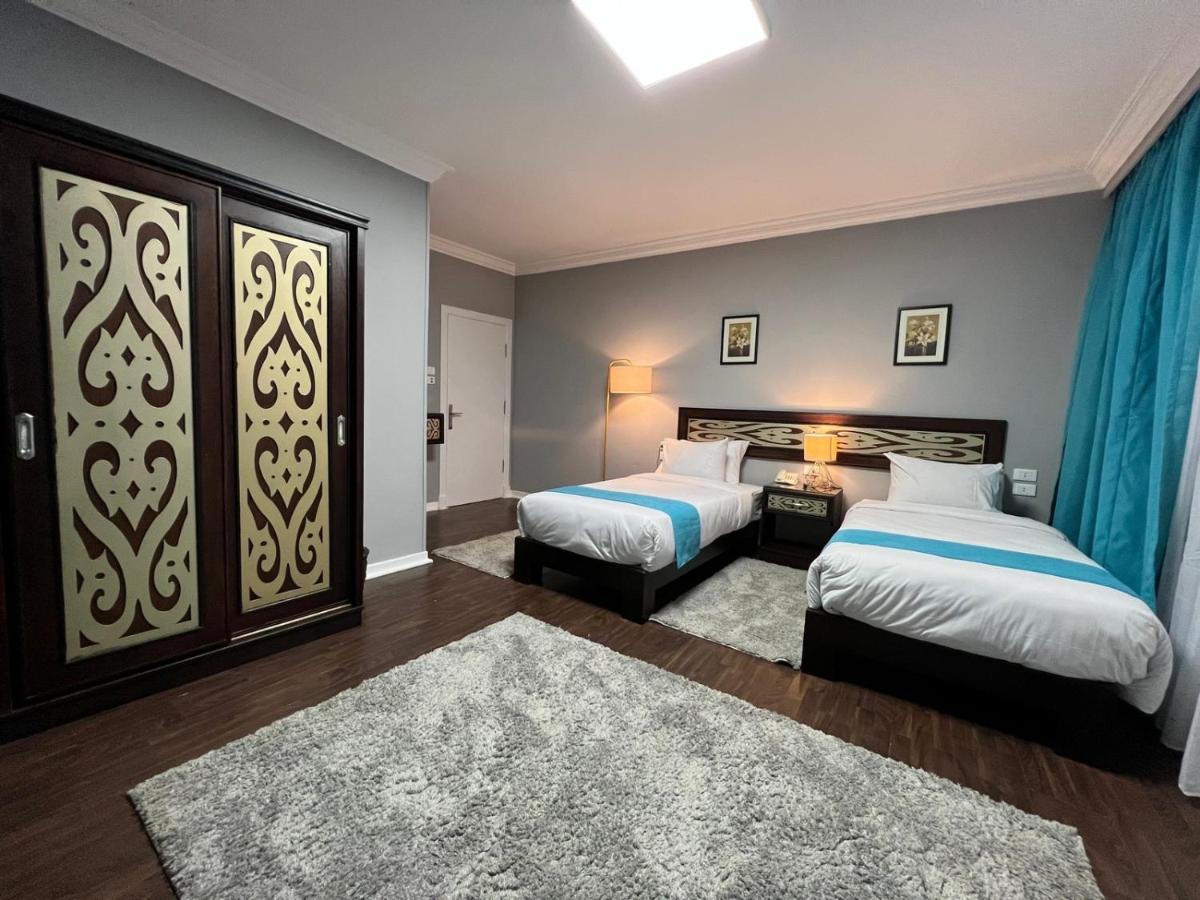 Pyramids Gate Hotel - image 2