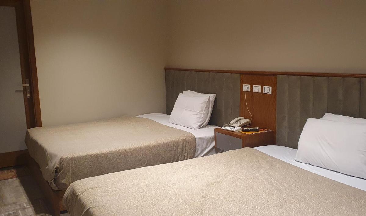 Garden City Plaza Hotel - image 6