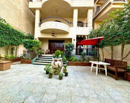 Sol pyramids Inn 