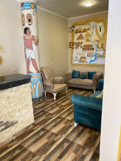 Pyramids Plateau View - image 29