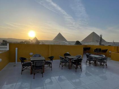 Pyramids Plateau View - image 6