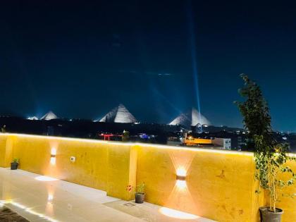 Golden mask pyramids inn - image 4