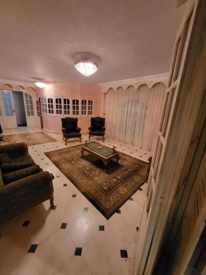 HK Pyramids Guest House - image 2