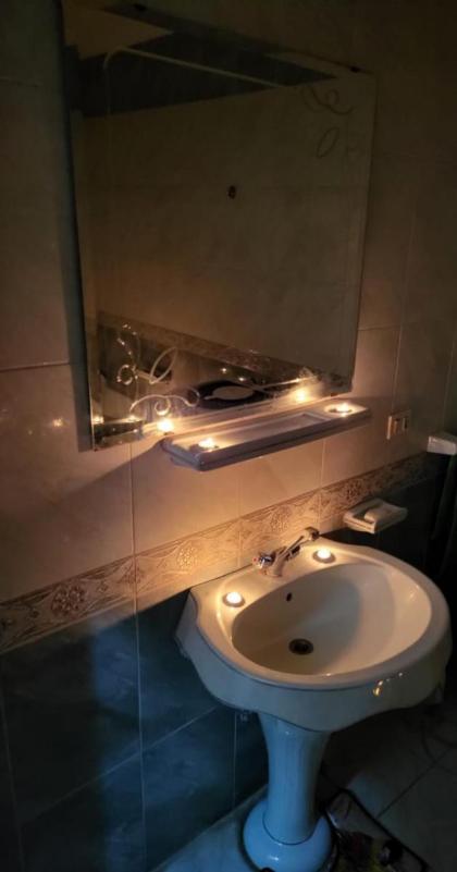 HK Pyramids Guest House - image 4