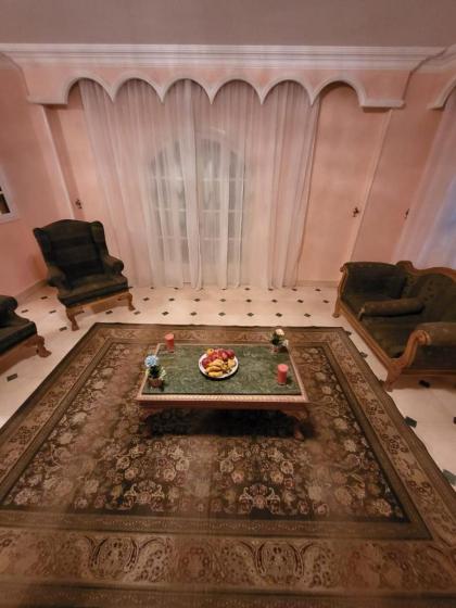 HK Pyramids Guest House - image 6