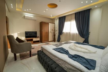 Gardenia Apartment Pyramids View - image 16