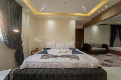 Gardenia Apartment Pyramids View - image 19