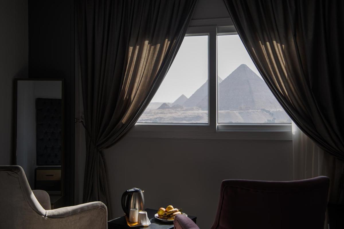 Gardenia Apartment Pyramids View - image 5