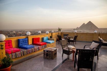 Gardenia Apartment Pyramids View - image 6