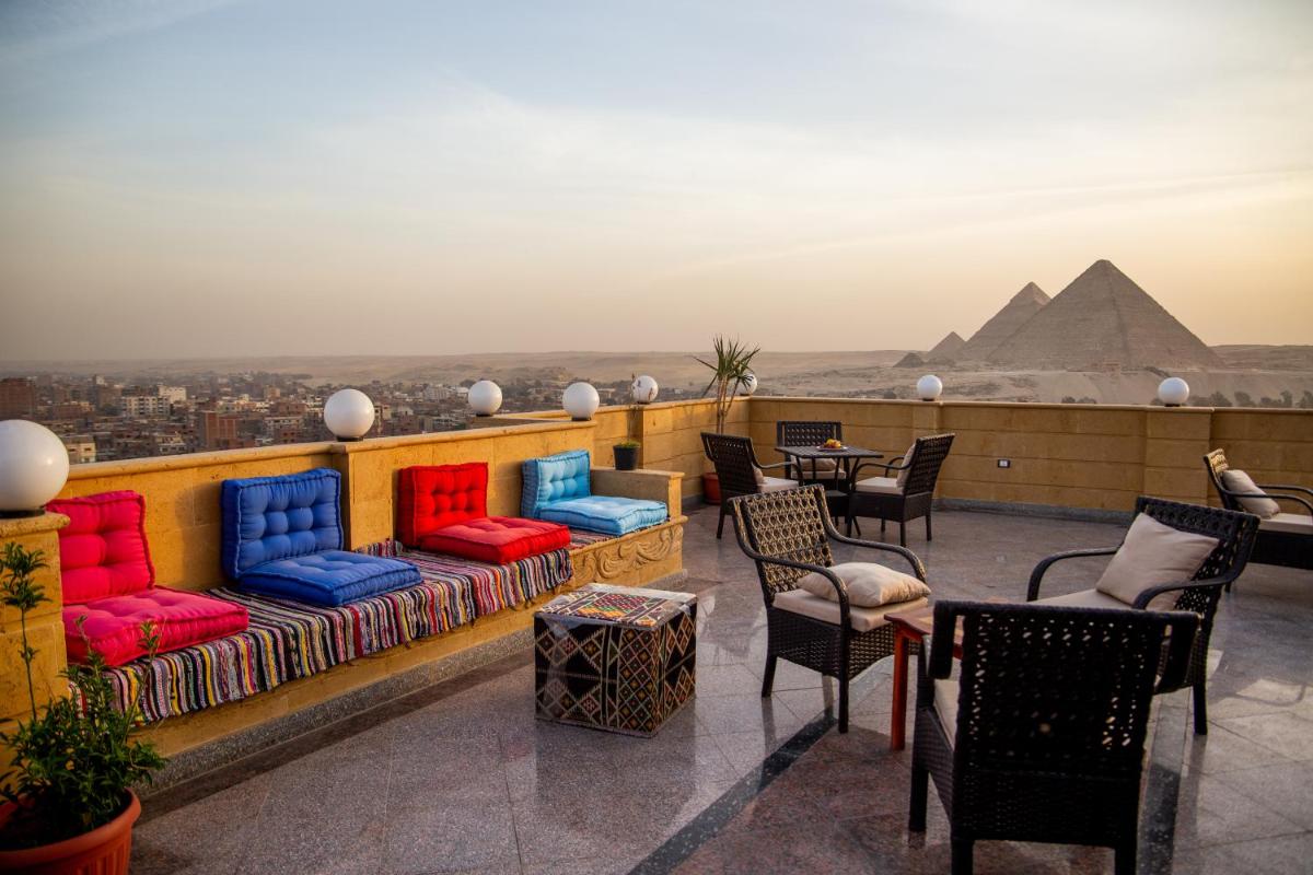 Gardenia Apartment Pyramids View - image 6