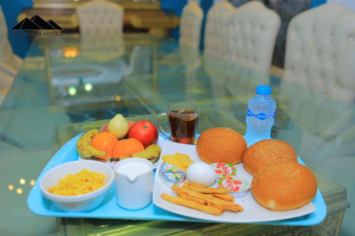 Pyramita Hotel - image 7