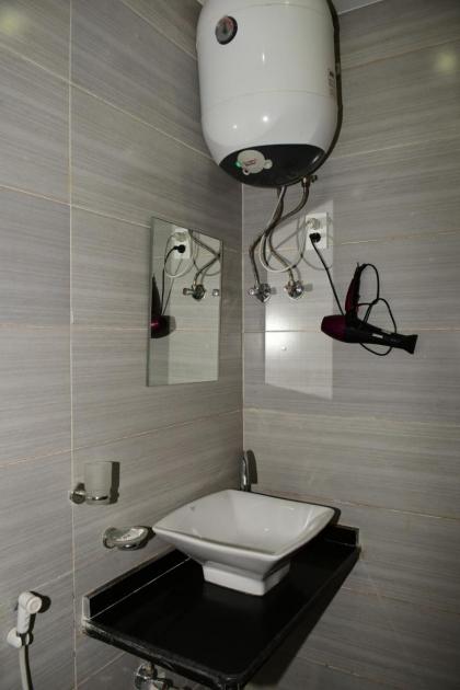 Kings pyramids view inn - image 13