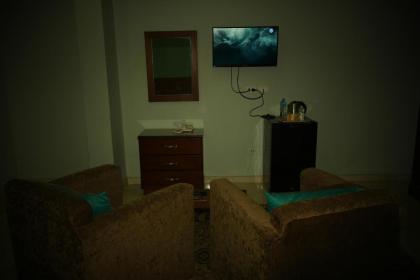 Kings pyramids view inn - image 28