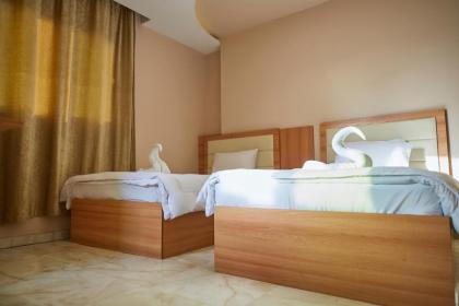 Kings pyramids view inn - image 3