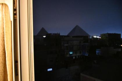 Kings pyramids view inn - image 6