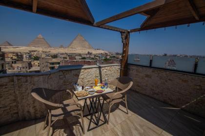 Pyramids legend inn - image 13