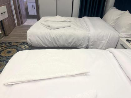 Premier Pyramids inn - image 20