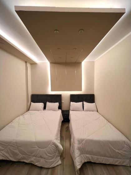 Moses Pyramids Inn - image 14