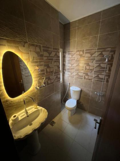 Moses Pyramids Inn - image 27
