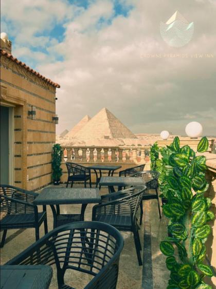 Crowne Pyramids view inn - image 10