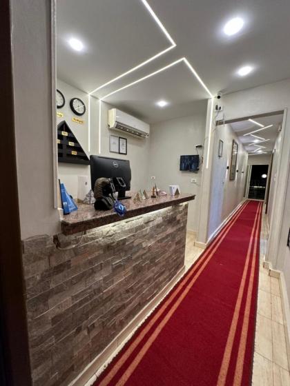 Crowne Pyramids view inn - image 21