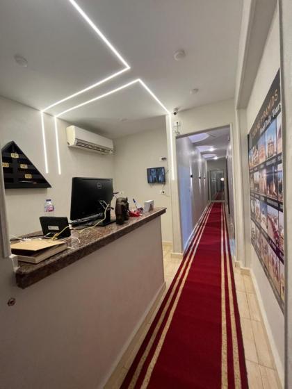 Crowne Pyramids view inn - image 23