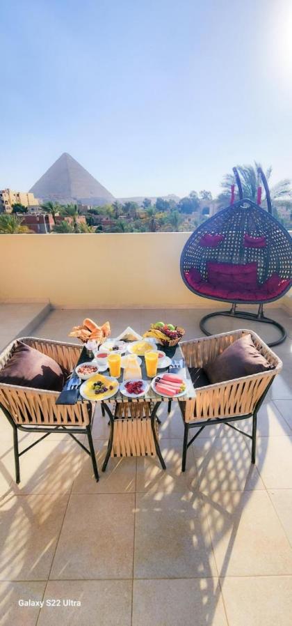 King Cheops Inn - Pyramid View - image 21