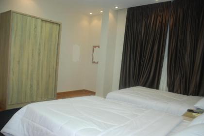 HADLA INN - image 10