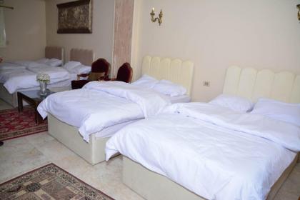 Crystal pyramid inn - image 20