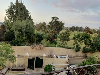 Crystal pyramid inn - image 4