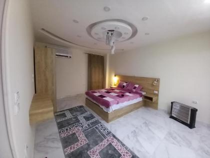 Hotel rooms overlooking the new museum - image 12