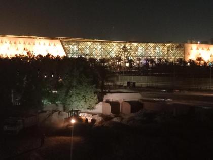 Hotel rooms overlooking the new museum - image 25