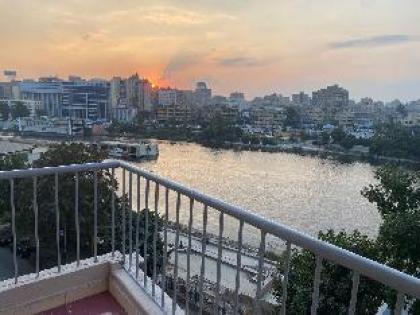 Nile View Apartment in Zamalek Stays - image 2