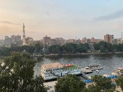 Nile View Apartment in Zamalek Stays - image 4